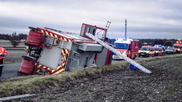 Charente-Maritime : trois pompiers blessés dans un accident