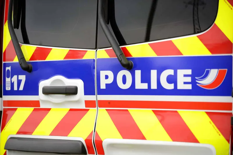 Refus d'obtempérer : mort d’un jeune homme fauché par une voiture à contre-sens dans le Vaucluse