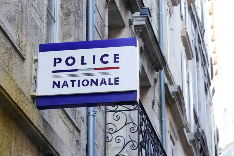 Violente agression à Lille : un adolescent handicapé victime de vol avec violence, trois suspects interpellés