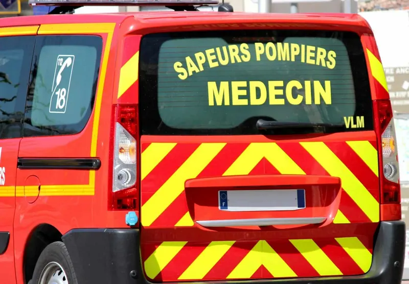 Nouvelle-Aquitaine : un camion de pompiers se renverse, quatre blessés dont un grave