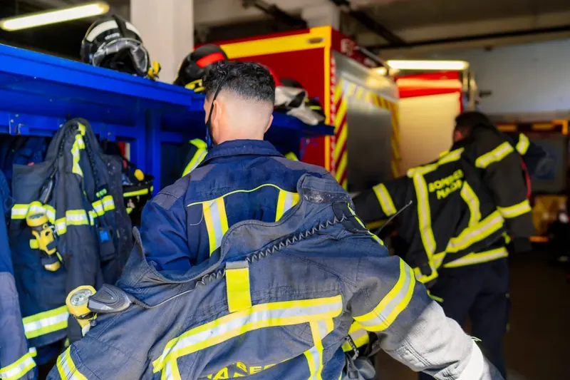 Pompiers : l’obligation de se raser la barbe est illégale, voici pourquoi !